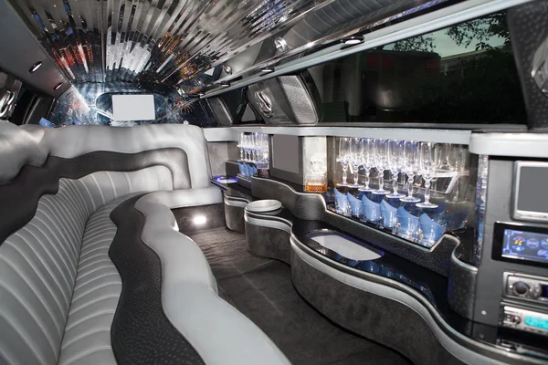 rent limo melbourne