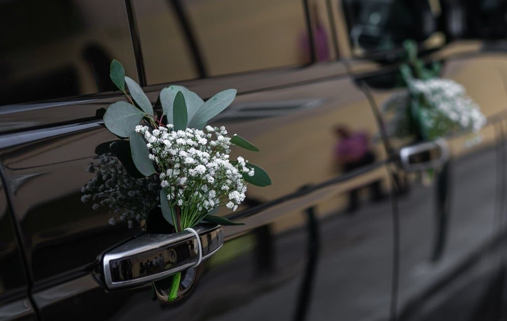 flowers for wedding cars